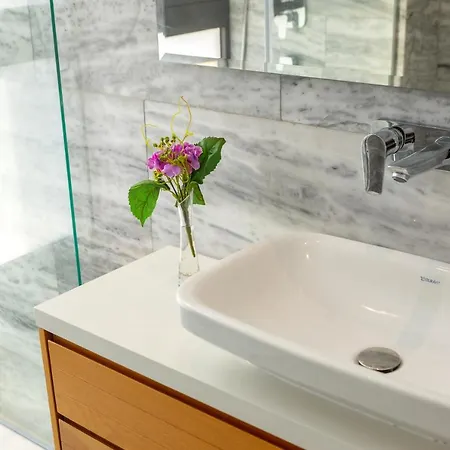 Laurus 6, Walking Distance To The * Paphos